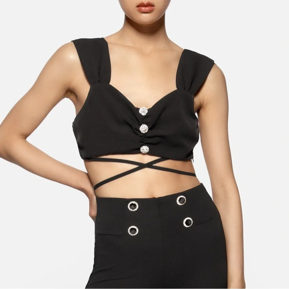 Zara crop top with diamond buttons - Picture 4 of 4